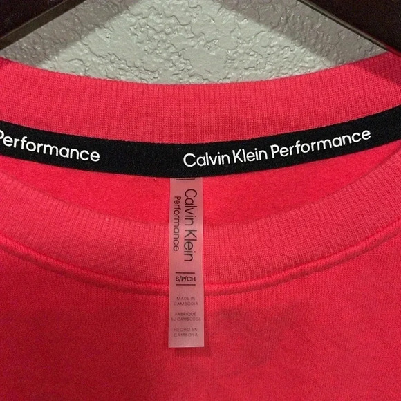 264 Calvin Klein Performance Sweatshirt - Picture 5 of 5